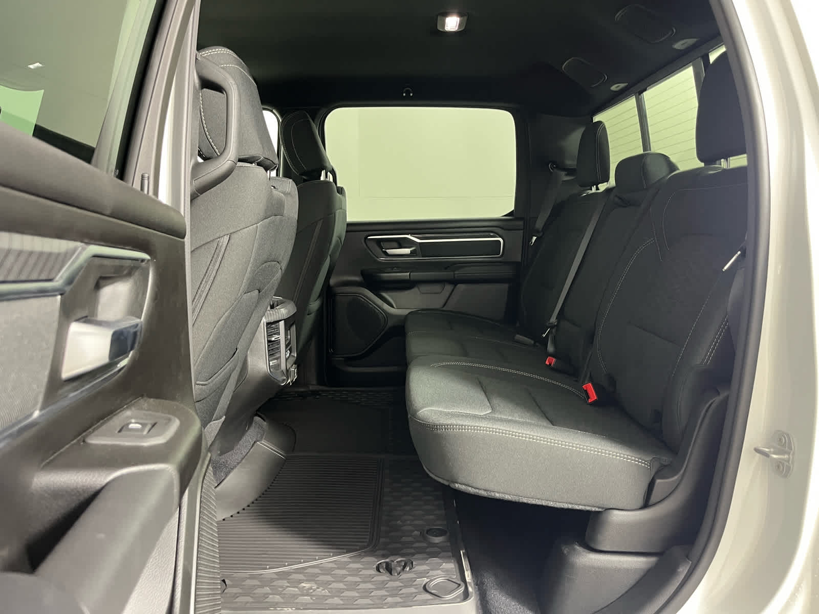 2025 RAM Ram 1500 RAM 1500 LONE STAR CREW CAB 4X2 5'7' BOX