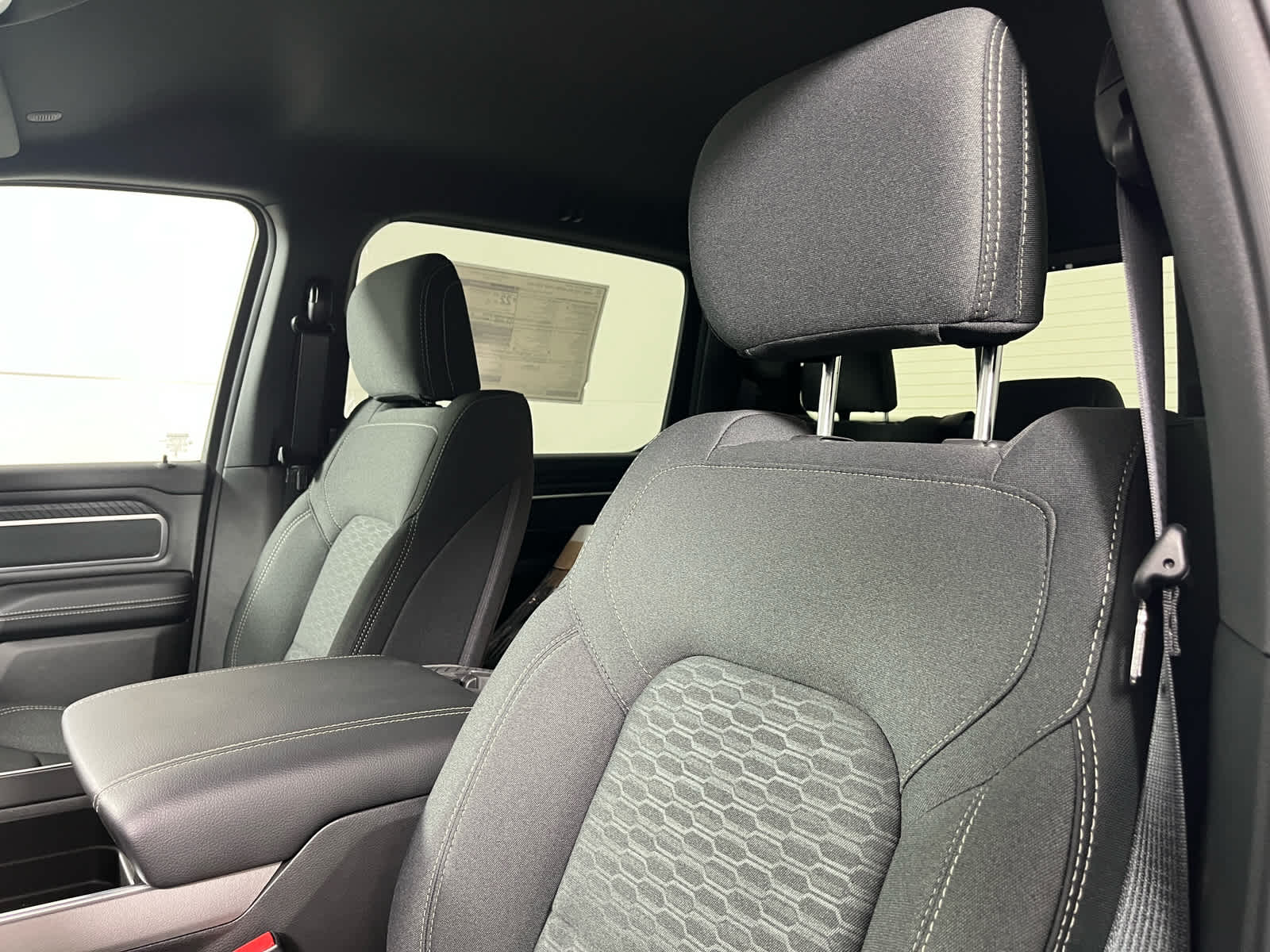 2025 RAM Ram 1500 RAM 1500 BIG HORN CREW CAB 4X2 5'7' BOX