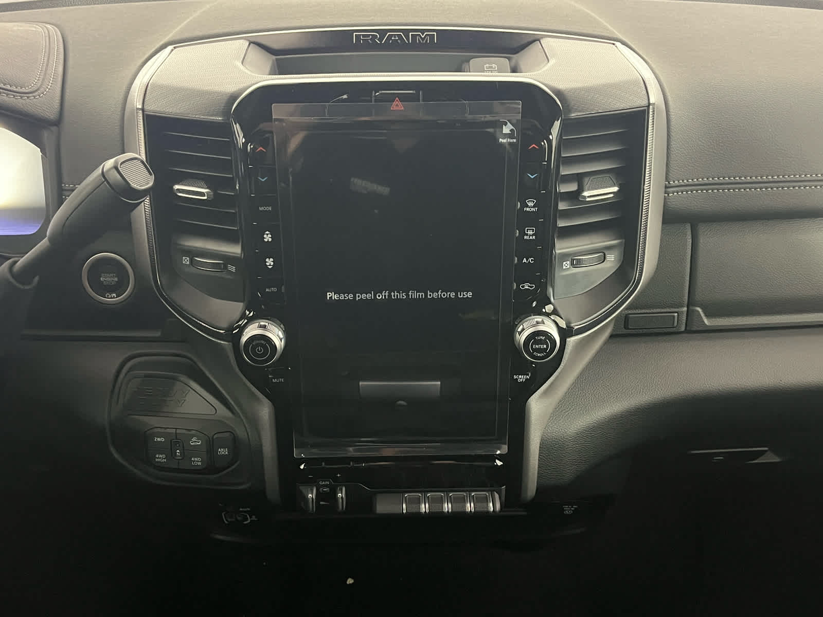 2026 RAM Ram 2500 RAM 2500 REBEL CREW CAB 4X4 6'4' BOX