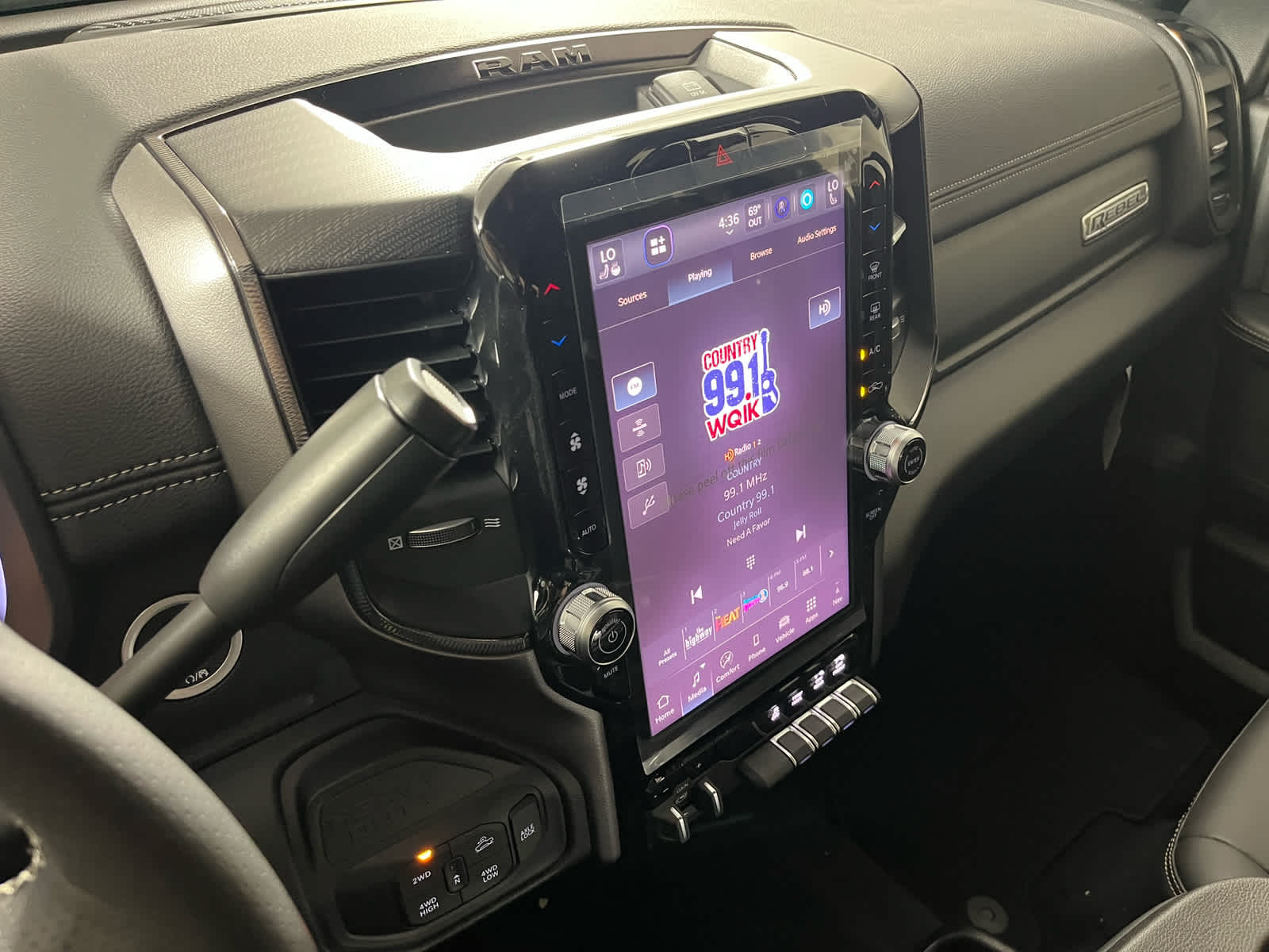 2026 RAM Ram 2500 RAM 2500 REBEL CREW CAB 4X4 6'4' BOX