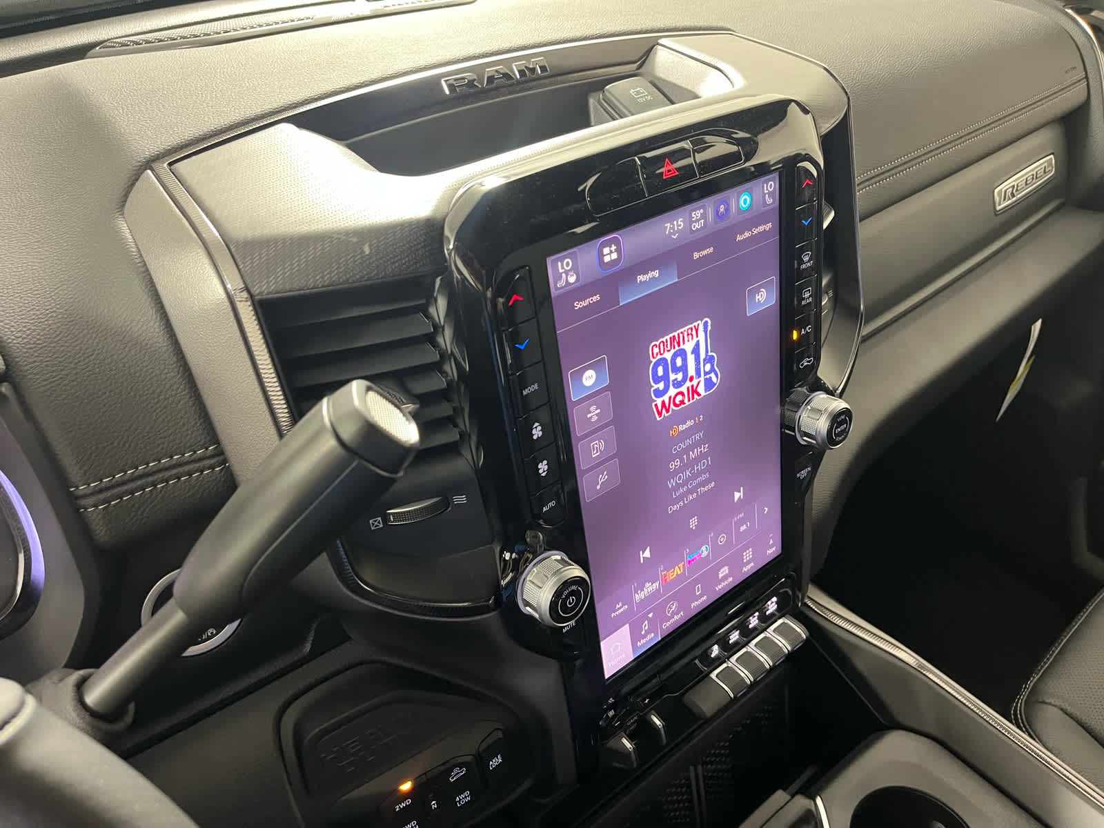 2026 RAM Ram 2500 RAM 2500 REBEL CREW CAB 4X4 6'4' BOX