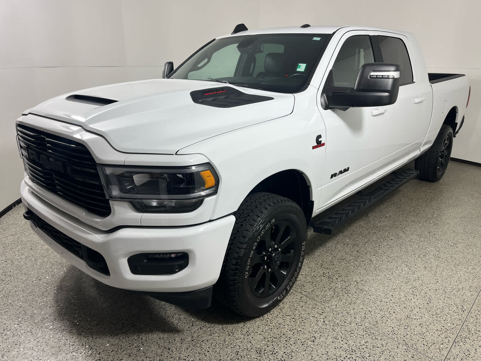 2024 RAM 2500 Laramie Crew Cab 4x4 6'4' Box