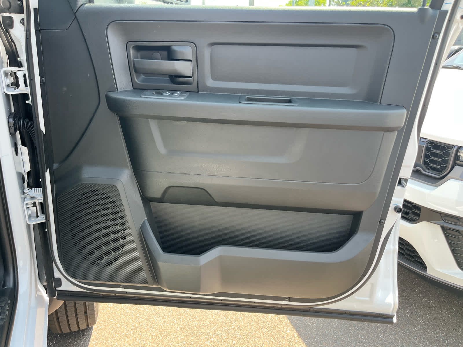 2026 RAM Ram 5500 Chassis Cab RAM 5500 TRADESMAN CHASSIS CREW CAB 4X4 84' CA