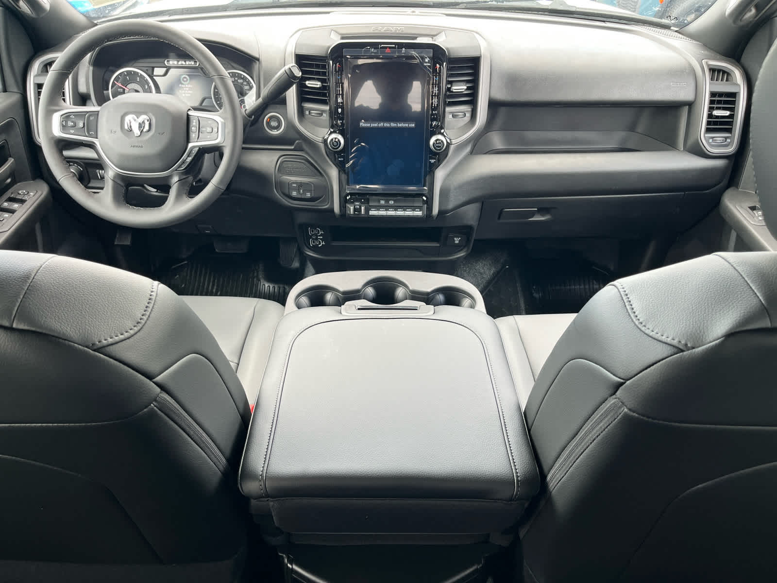 2026 RAM Ram 5500 Chassis Cab RAM 5500 TRADESMAN CHASSIS CREW CAB 4X4 84' CA