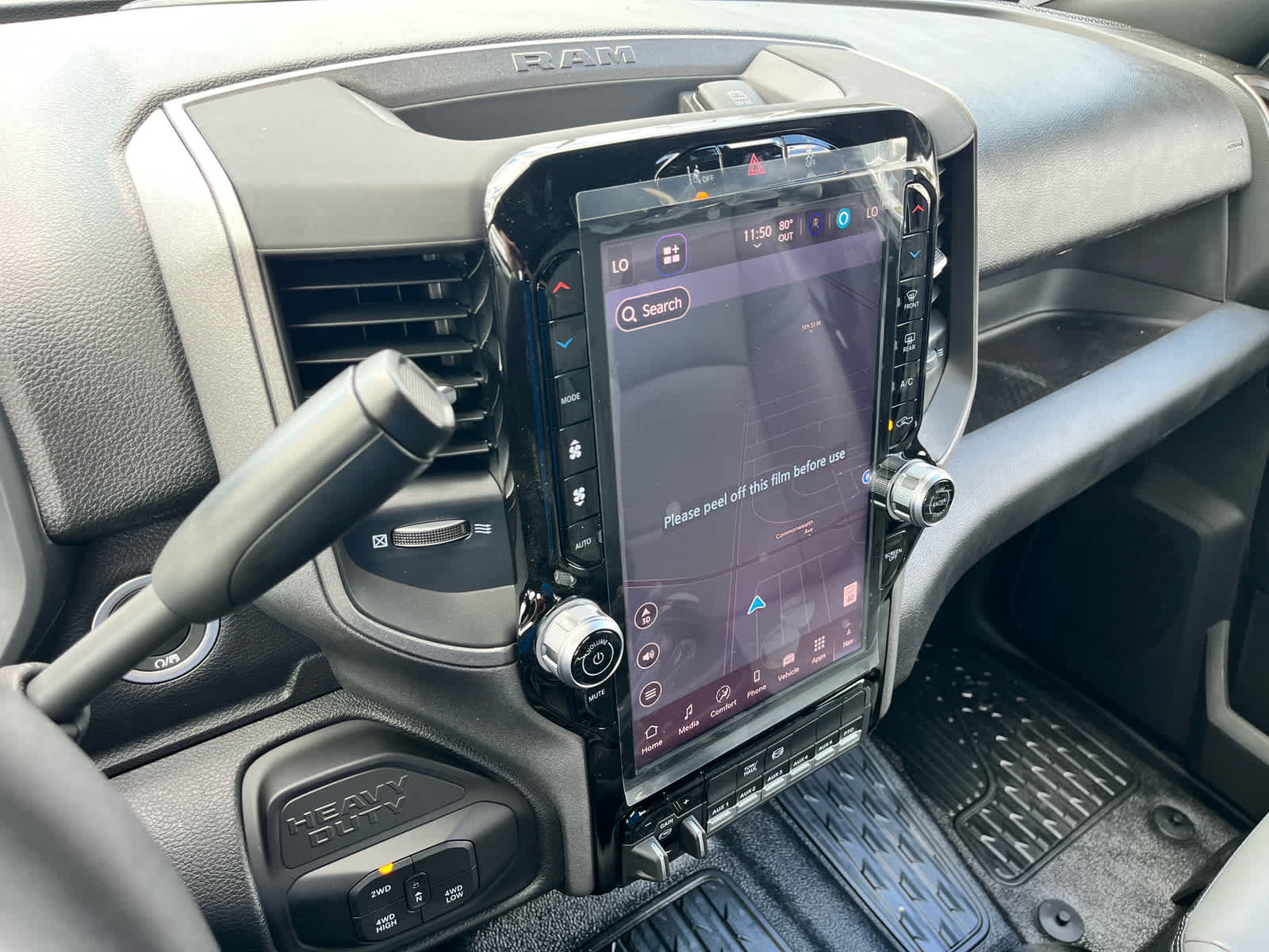 2026 RAM Ram 5500 Chassis Cab RAM 5500 TRADESMAN CHASSIS CREW CAB 4X4 84' CA