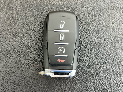 2026 RAM Ram 5500 Chassis Cab RAM 5500 TRADESMAN CHASSIS CREW CAB 4X4 84' CA