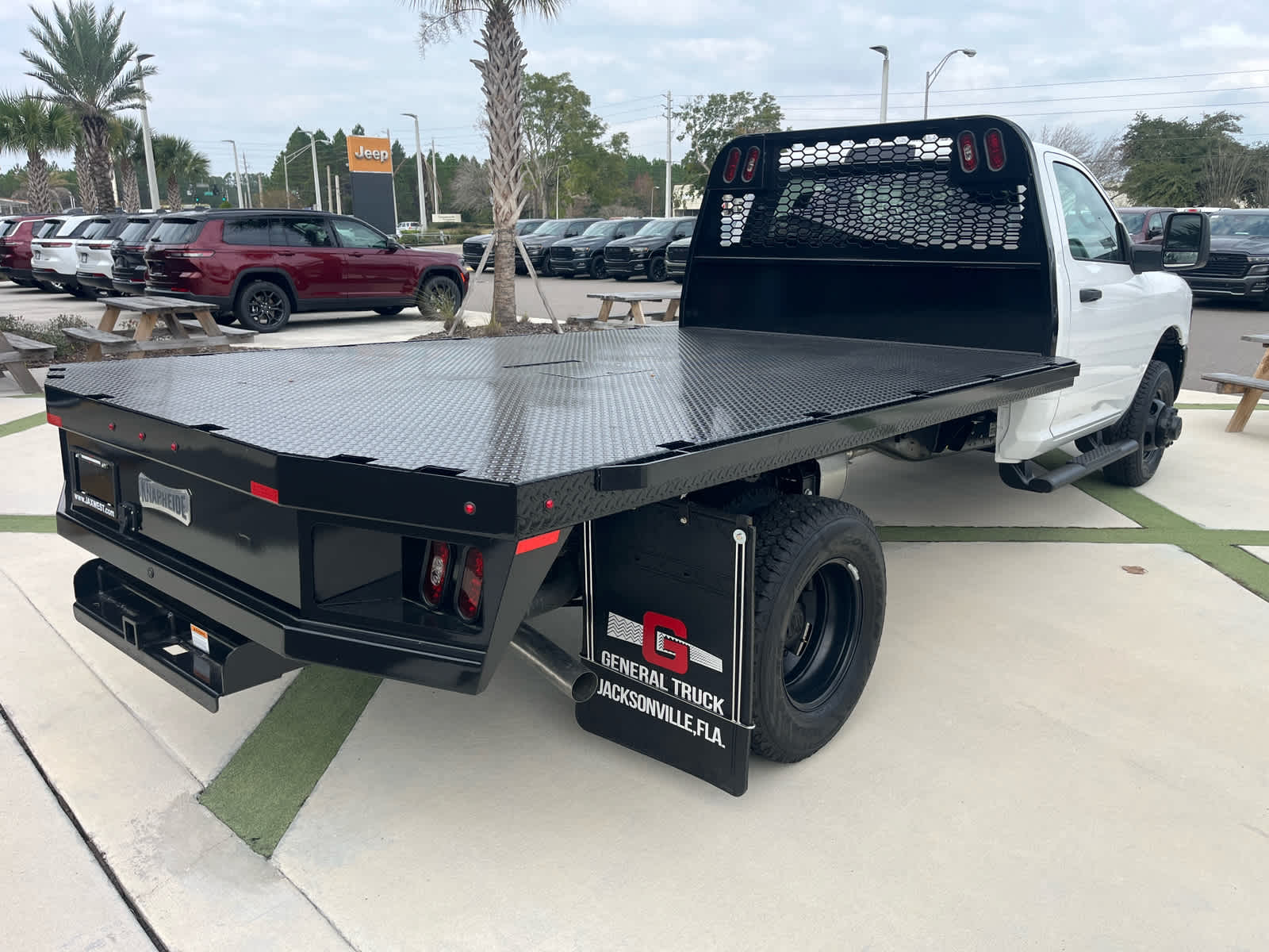 2026 RAM Ram 3500 Chassis Cab RAM 3500 TRADESMAN CHASSIS REGULAR CAB 4X4 84' CA