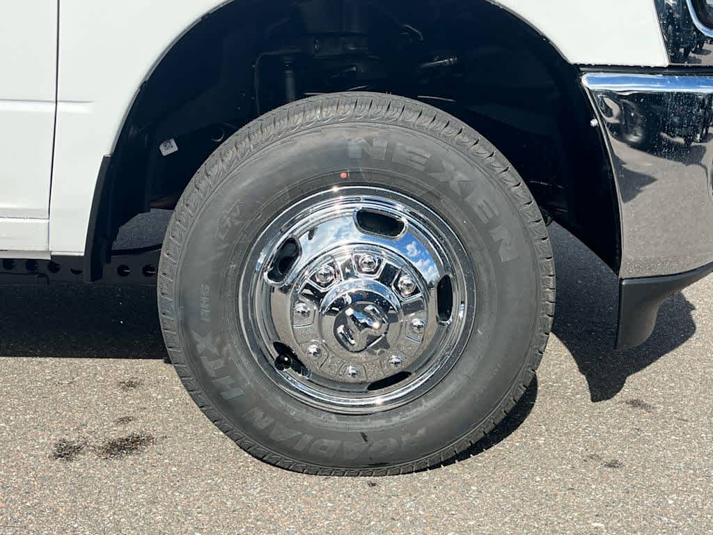 2026 RAM Ram 3500 Chassis Cab RAM 3500 TRADESMAN CREW CAB CHASSIS 4X4 60' CA