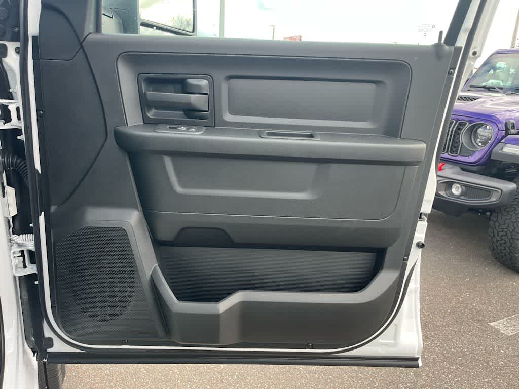 2026 RAM Ram 3500 Chassis Cab RAM 3500 TRADESMAN CREW CAB CHASSIS 4X4 60' CA