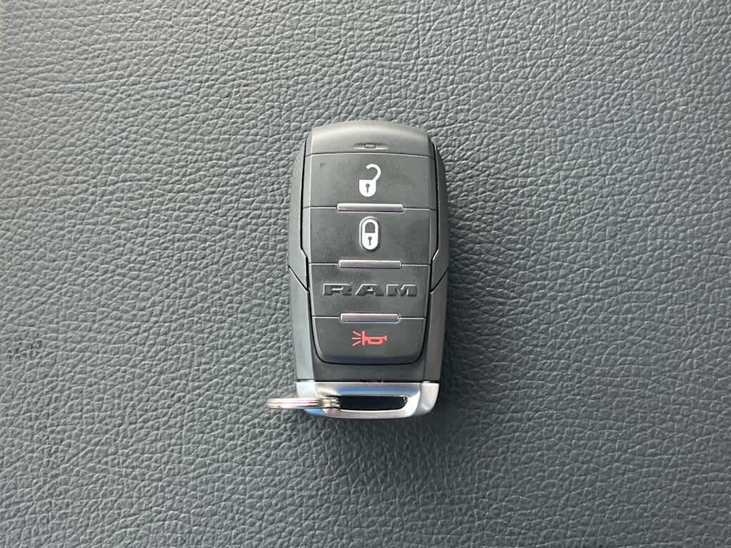 2026 RAM Ram 3500 Chassis Cab RAM 3500 TRADESMAN CREW CAB CHASSIS 4X4 60' CA