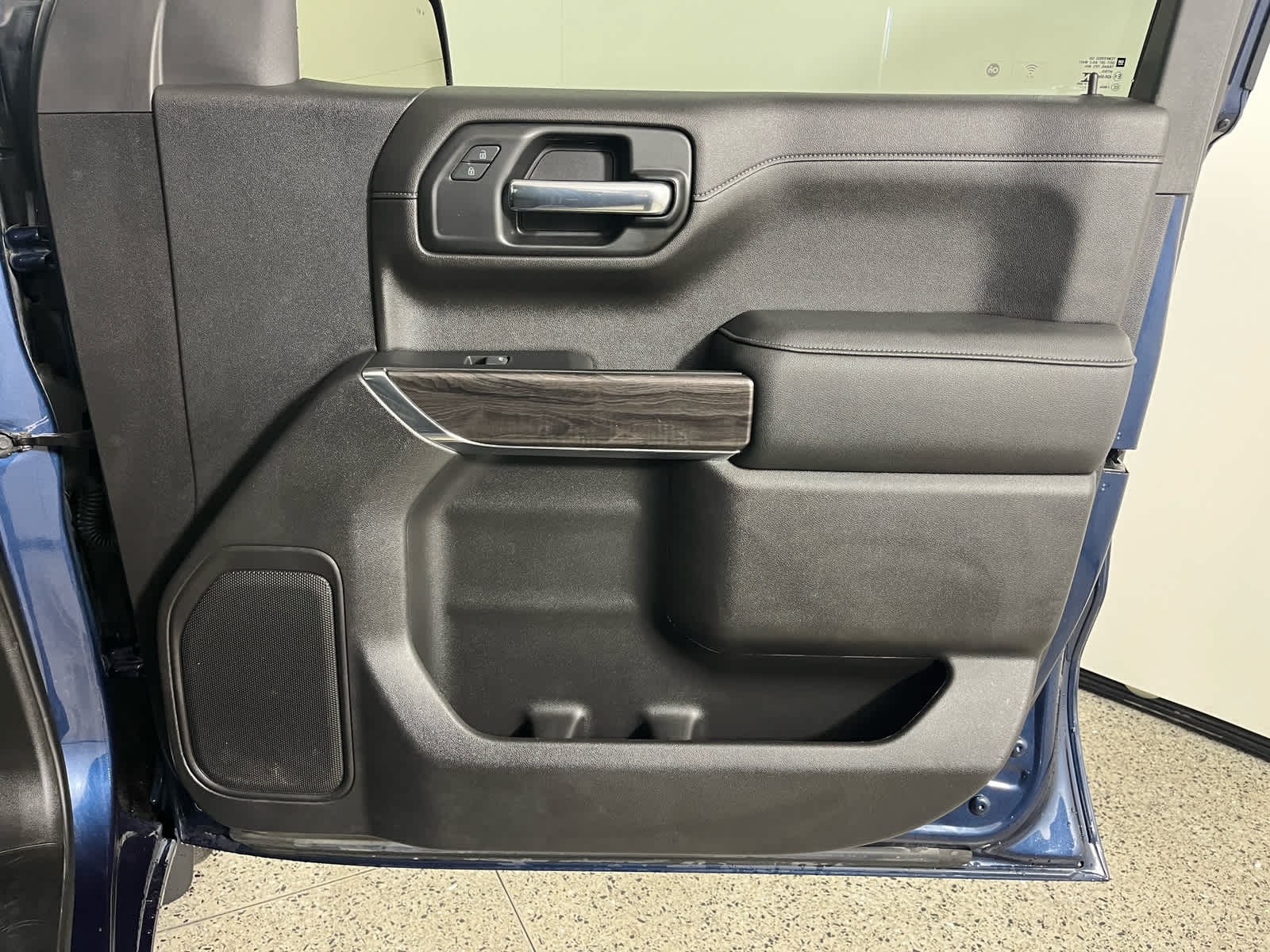 2022 Chevrolet Silverado 1500 LTD 4WD Crew Cab Short Bed LTZ