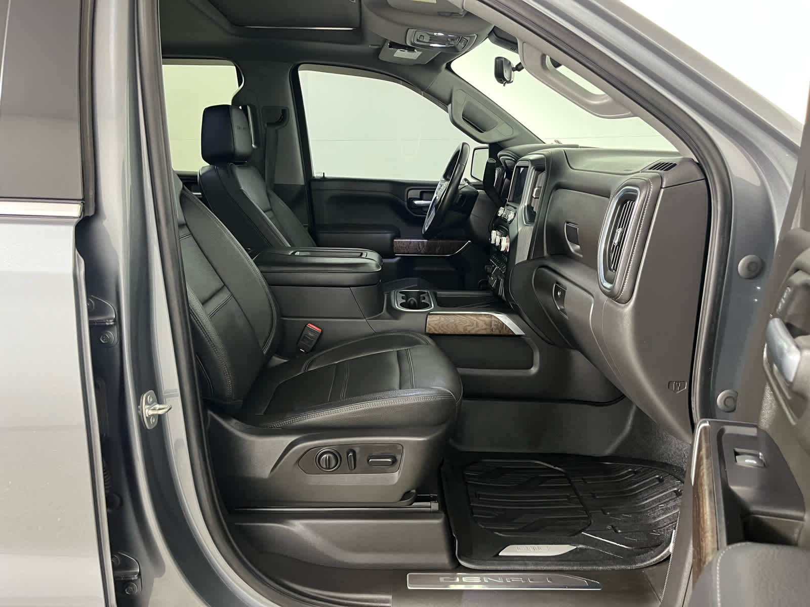 2021 GMC Sierra 1500 4WD Crew Cab Short Box Denali