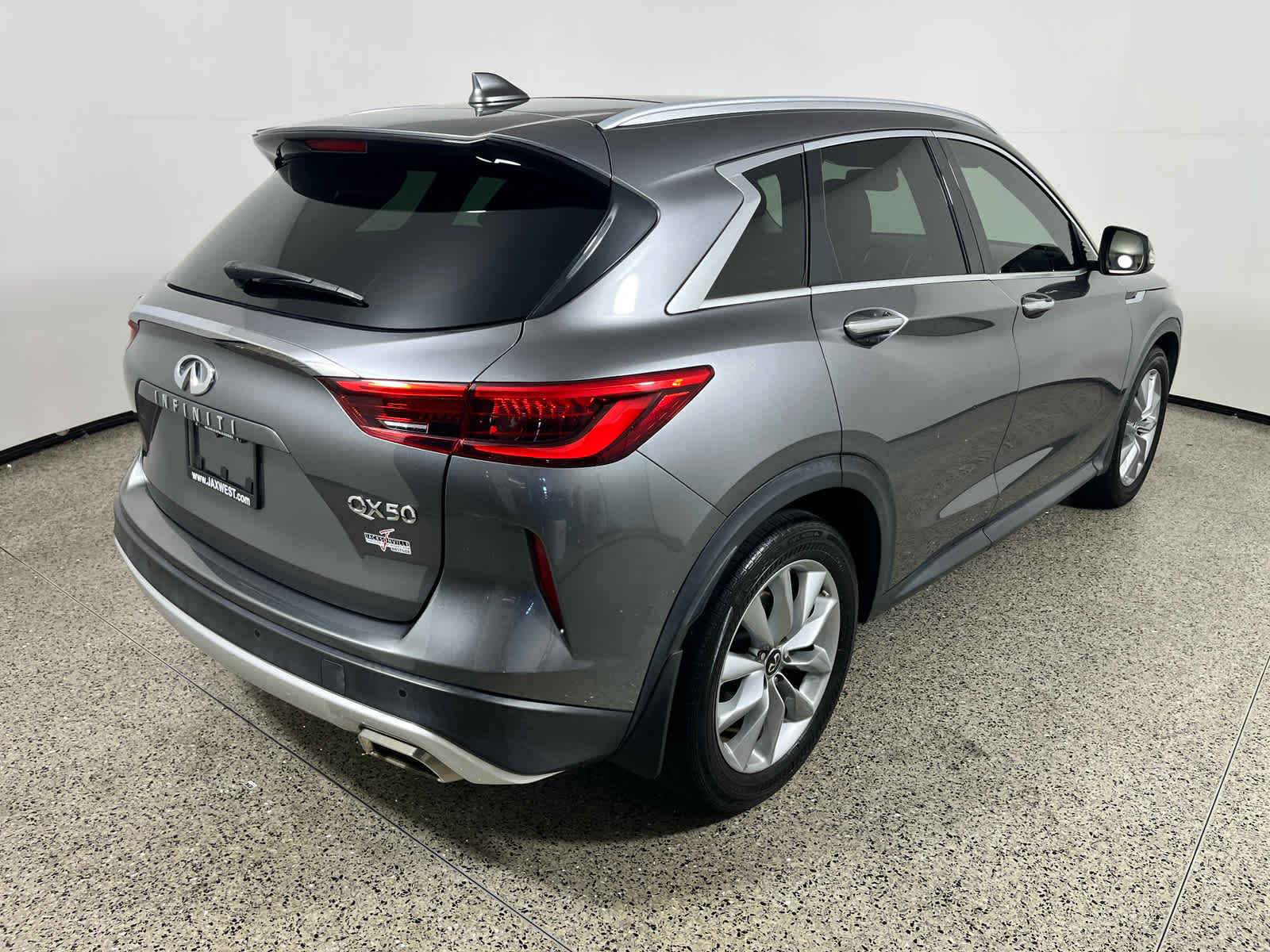 2021 INFINITI QX50 LUXE