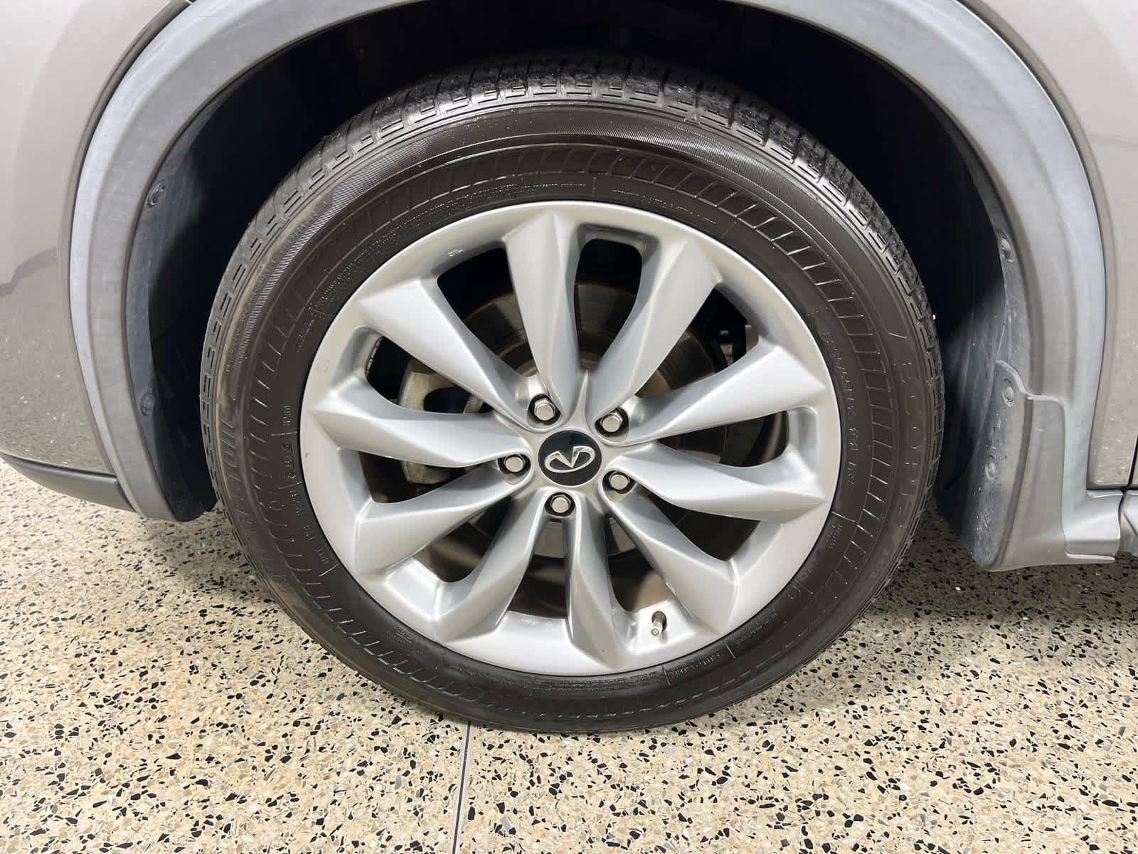 2021 INFINITI QX50 LUXE
