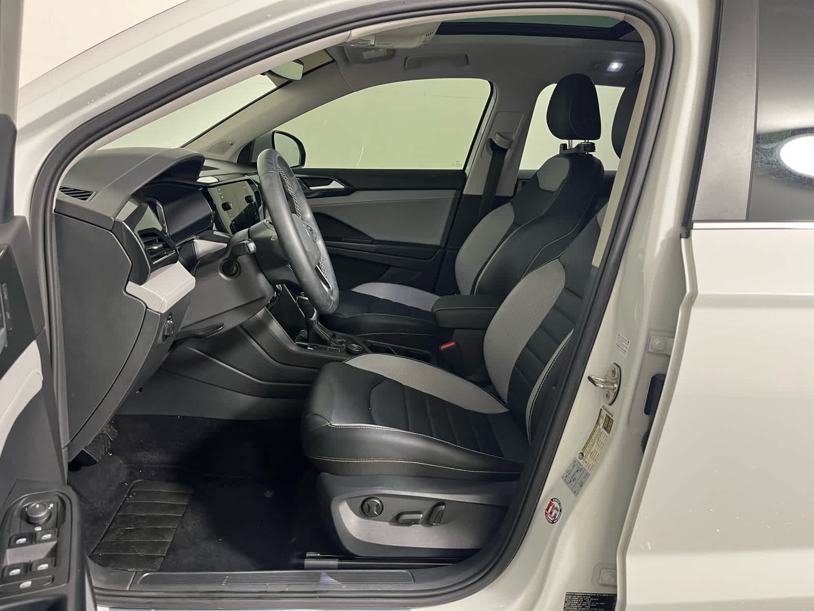 2022 Volkswagen Taos SEL