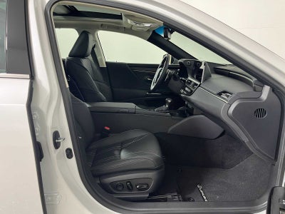 2025 Lexus ES 350 Ultra Luxury