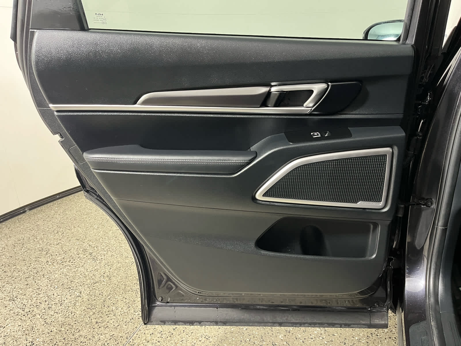 2025 Kia Telluride LX