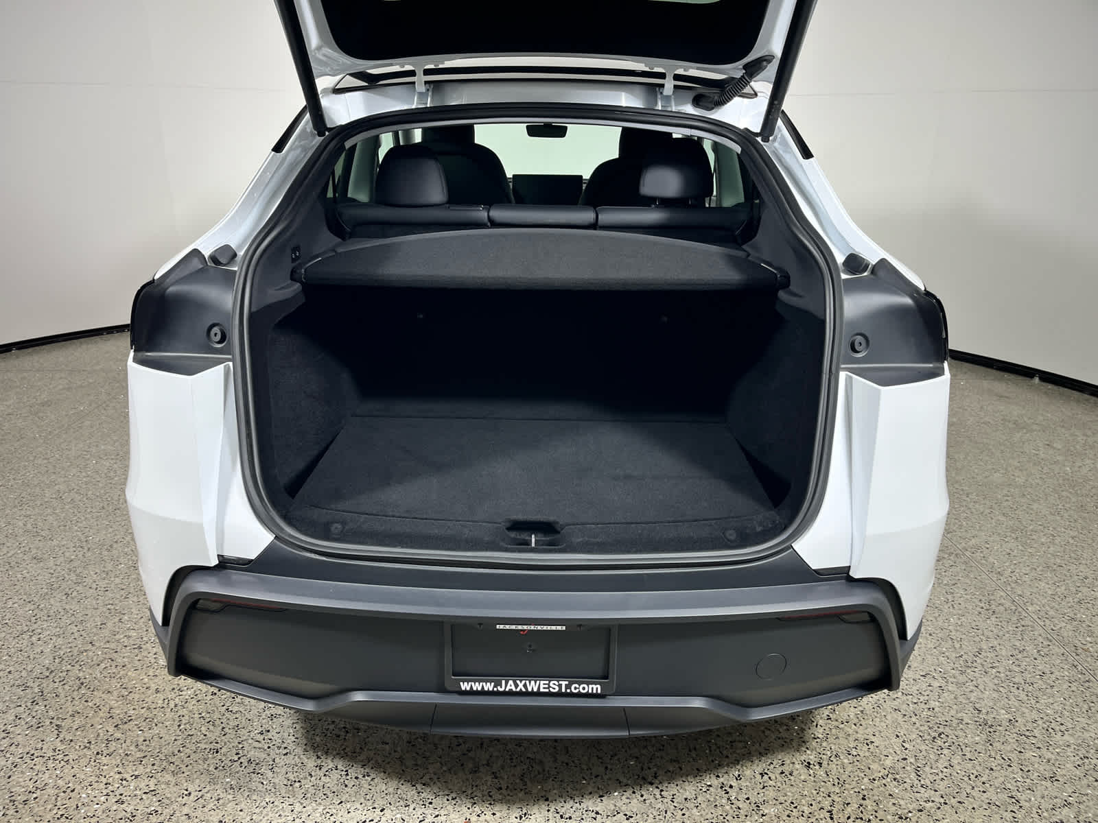 2026 Tesla Model Y Base