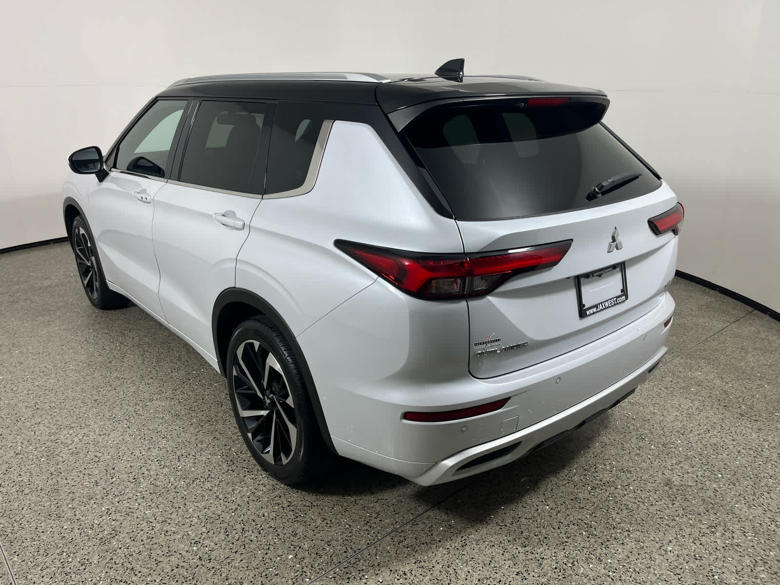 2024 Mitsubishi Outlander SEL