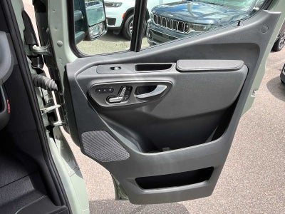 2024 Mercedes-Benz Sprinter Cab Chassis Base