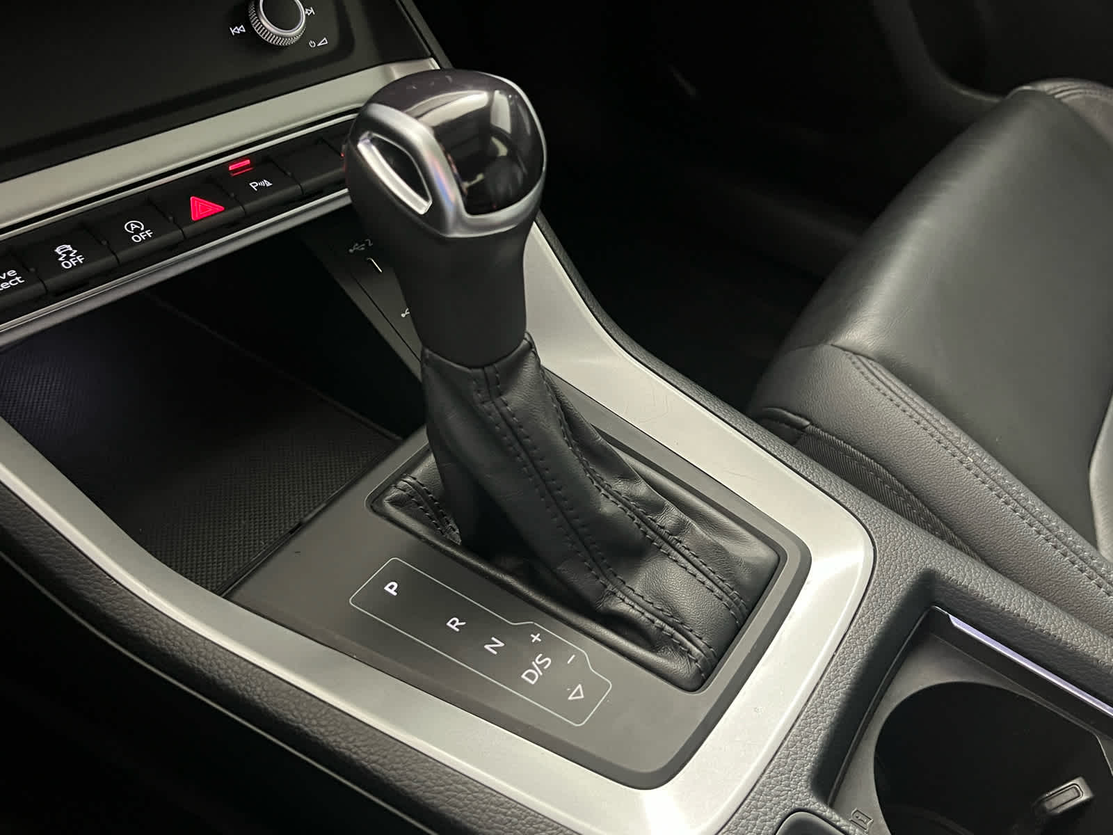 2023 Audi Q3 S line Premium