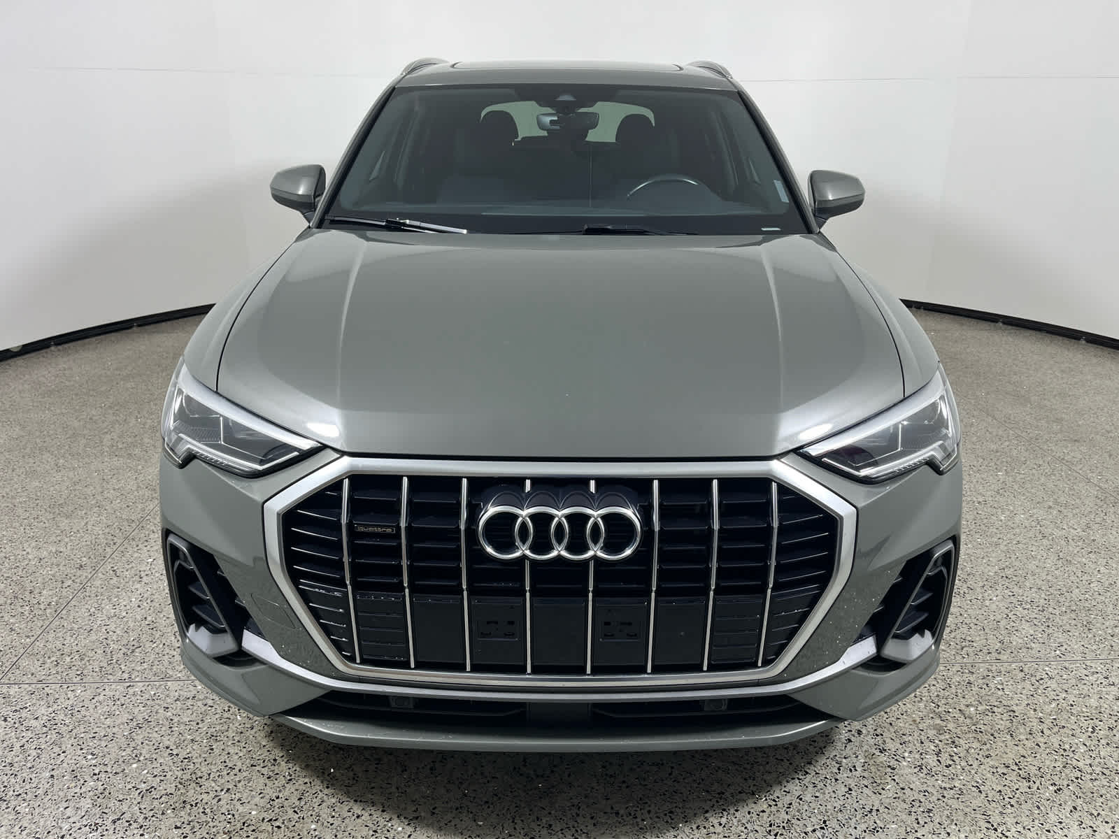 2023 Audi Q3 S line Premium