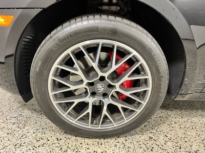 2017 Porsche Macan Turbo