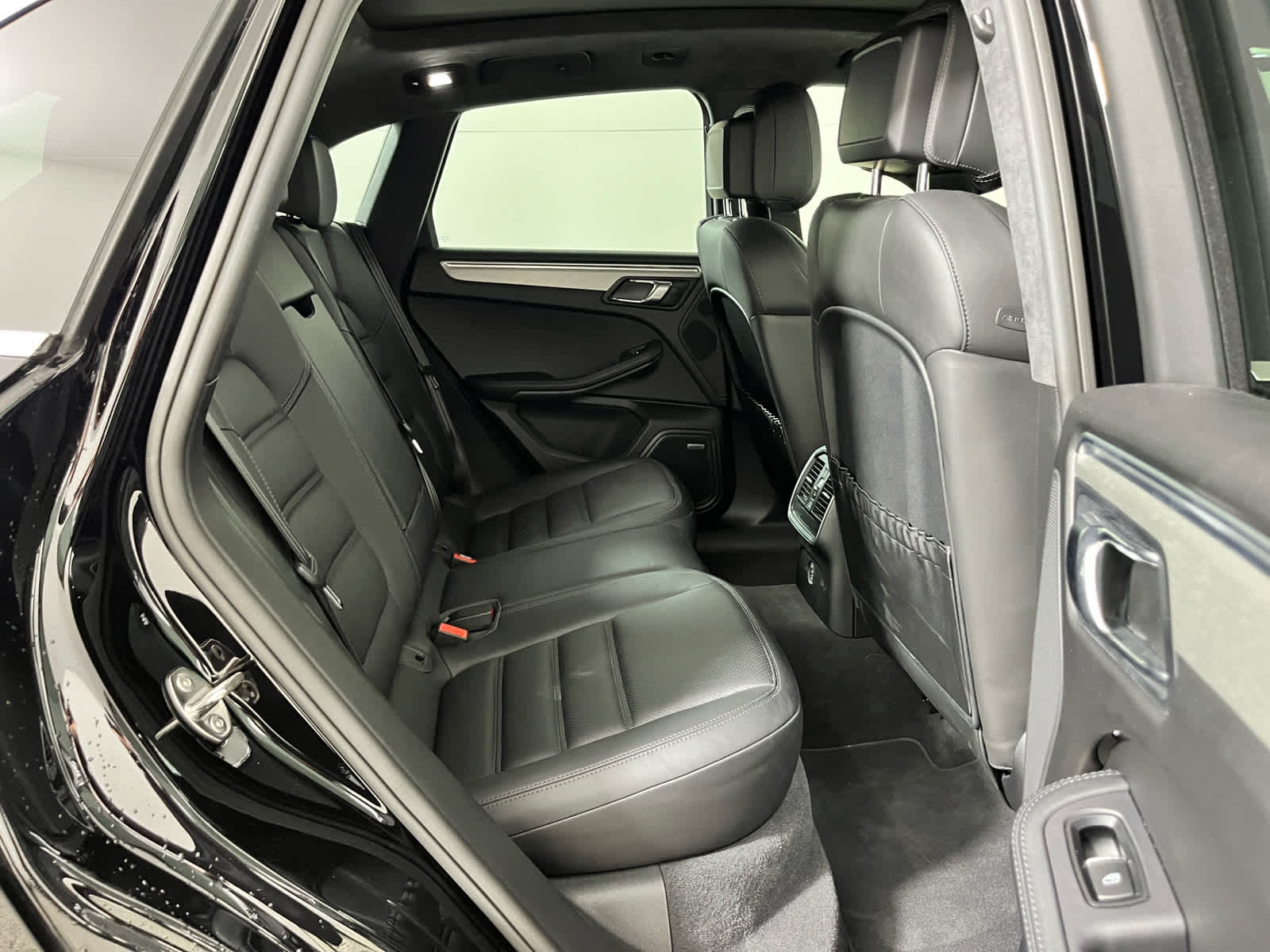 2017 Porsche Macan Turbo